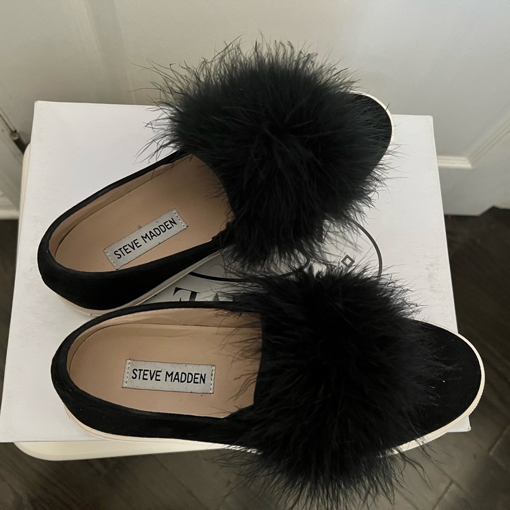 Steve Madden beautiful sneakers